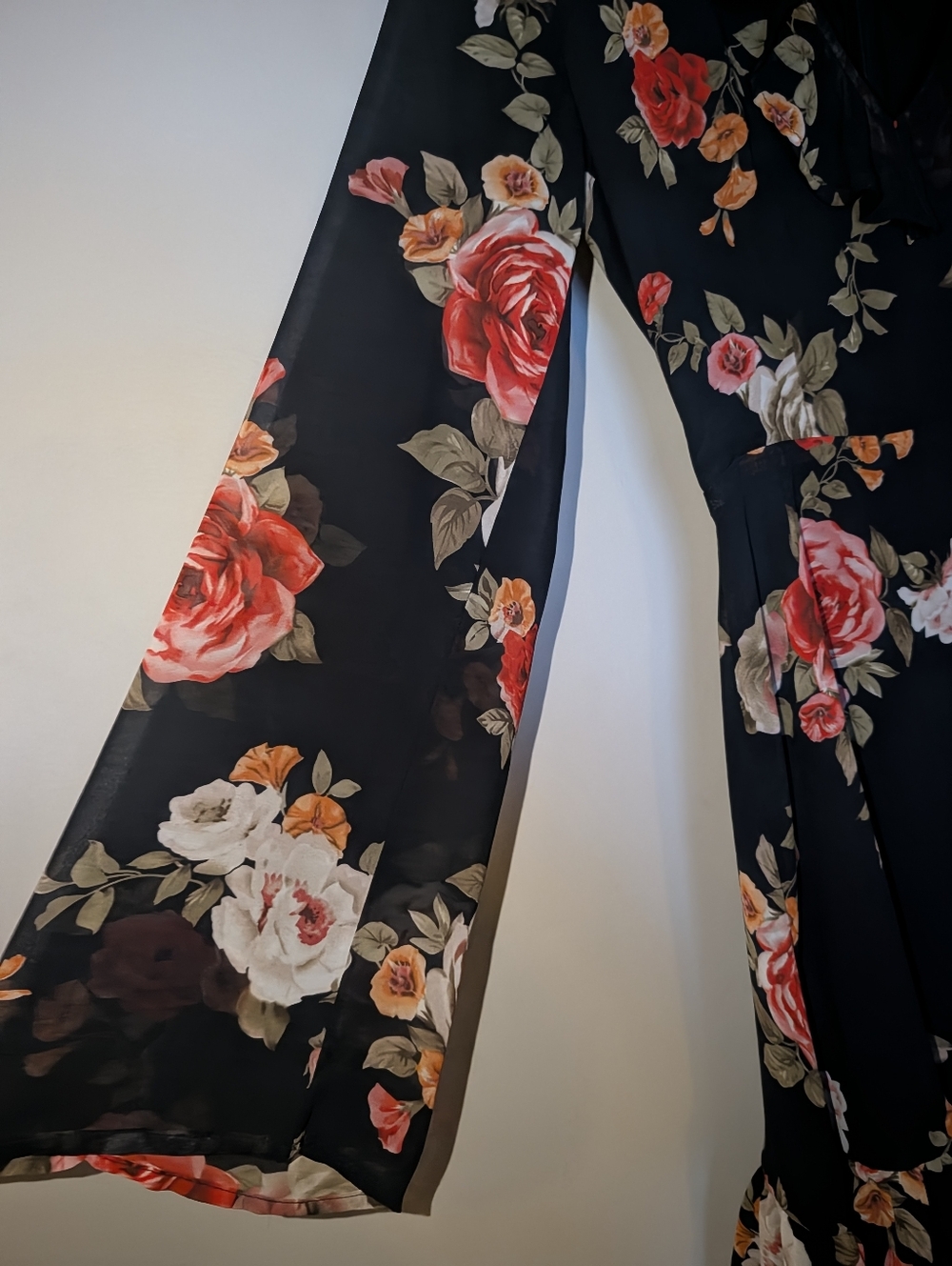 Lulu's Black Floral V-Neck Long Sleeve Mini Dress with Pink & Red Roses. Small - Picture 4 of 9